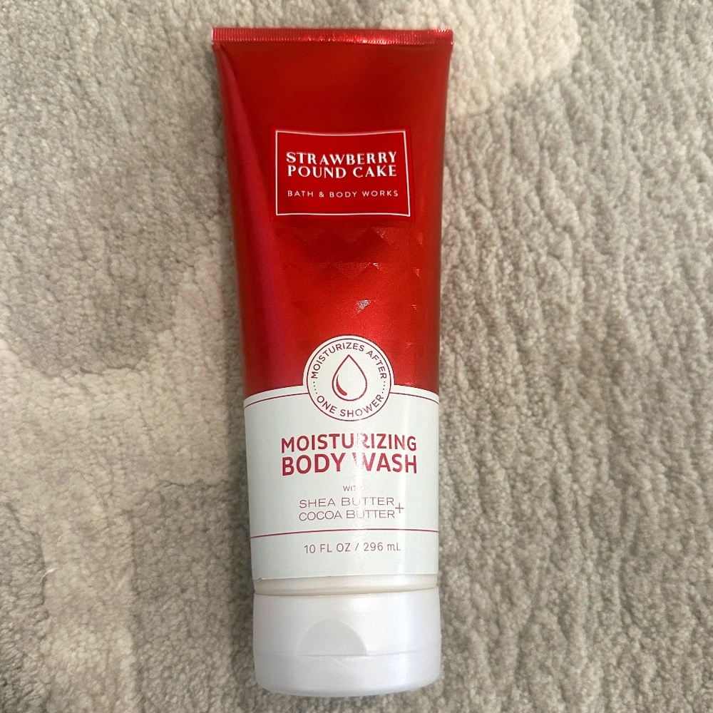 Bath and Body Works Strawberry Pound Cake Moisturizing Body Wash BBW B&BW